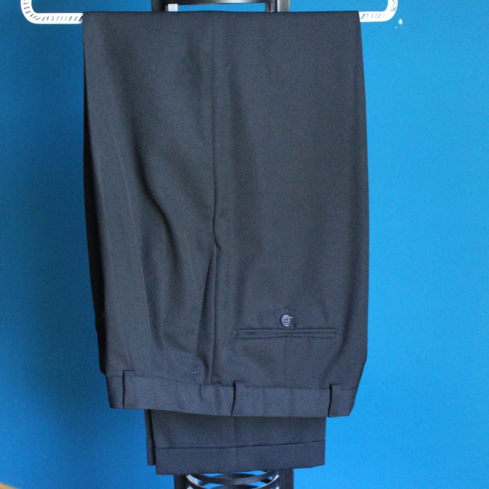 Pronto Uomo men's dress pants 100% wool Like New
